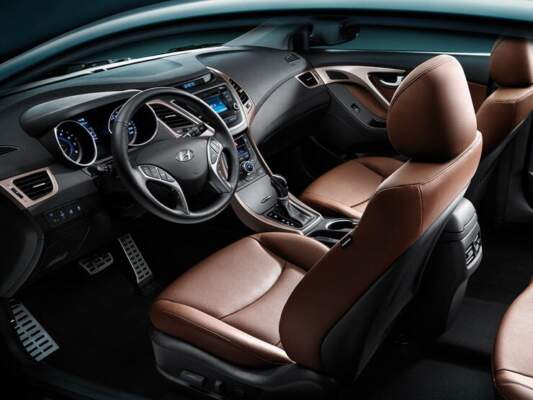 Хендай Elantra салон