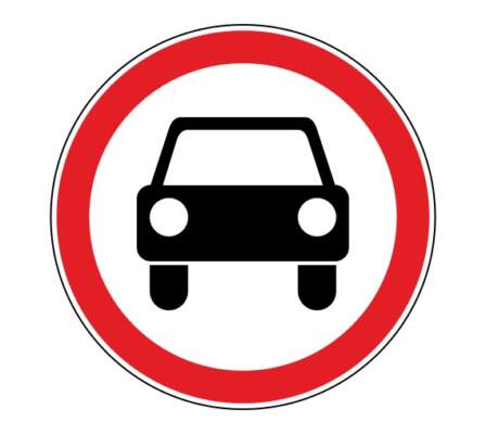 Знак 3.3. Движение механических транспортных средств запрещено.