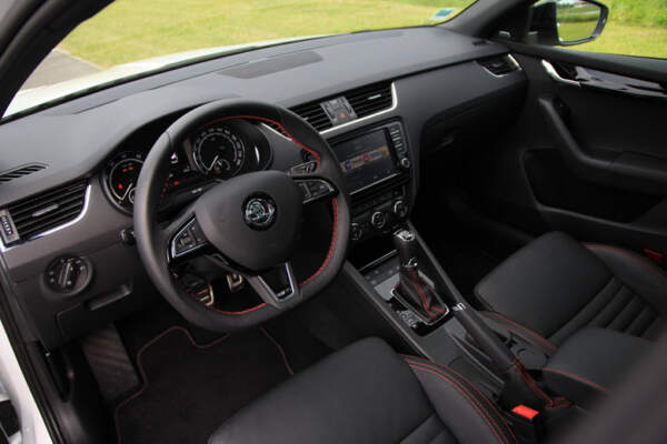 Шкода Октавия А7 салон