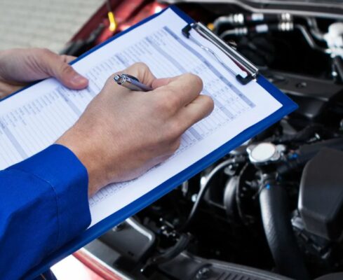 Когда нужно пройти техосмотр старой машины, после покупки в салоне, после смены владельца