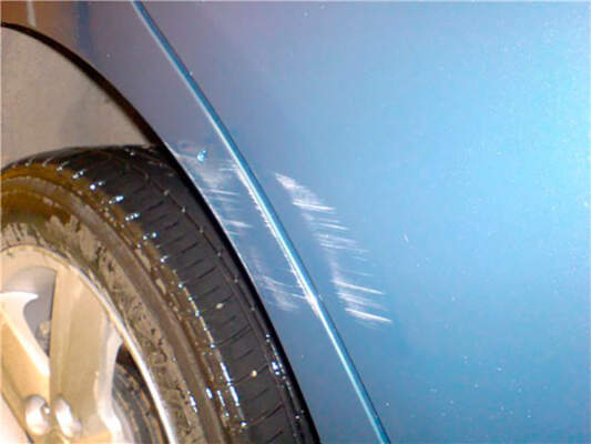 Потертости на бампере