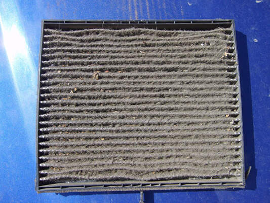 Забитый воздушный фильтр