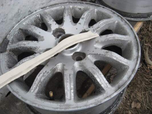 ошкуриваем поверхность дисков