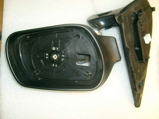 Раскрученное зеркало заднего вида