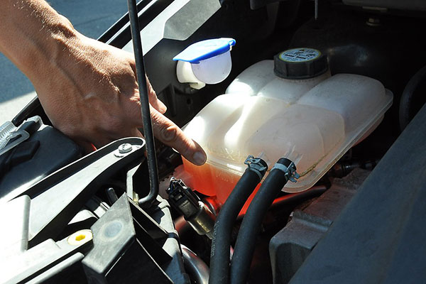 Зимняя эксплуатация гибридов: советы от механиков (2025)