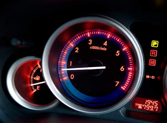 Плавают обороты двигателя на холостом ходу – причины и решение