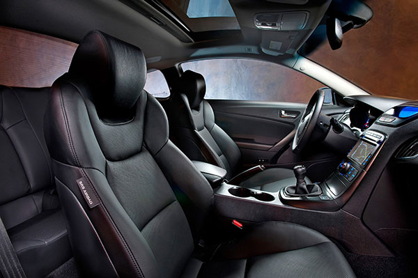 Как правильно ухаживать за салоном машины: чистка, защита, восстановление