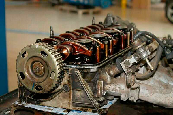 Какое масло заливать для двигателя с большим пробегом