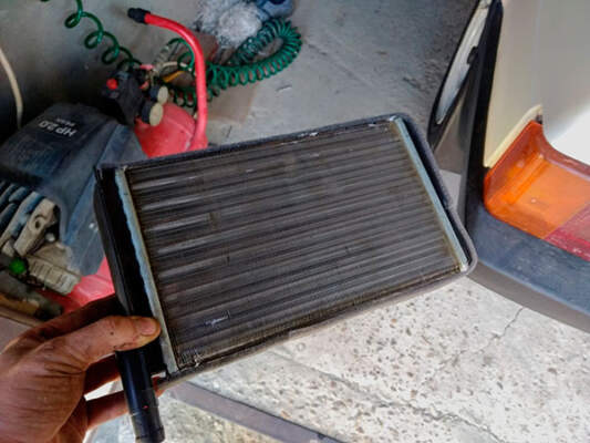 Печка/обогрев не греет или плохо дует: как быстро найти причину (радиатор, заслонки, фильтр)