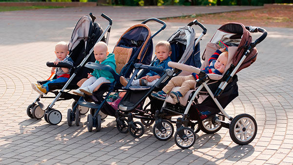 Дети в колясках