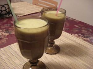 коктейль из манго и киви