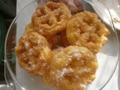 хворост на форме - классический рецепт на водке