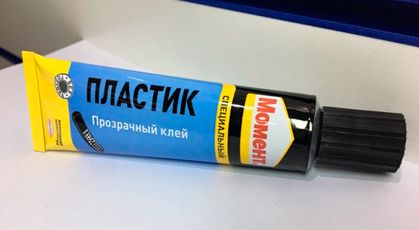 Клей момент