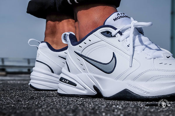 Nike Air Monarch IV