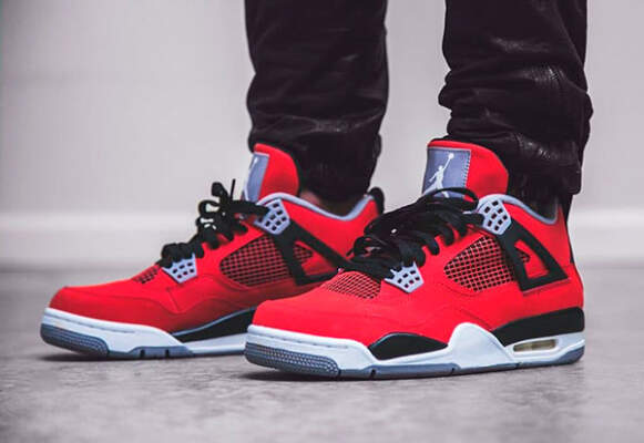 Кроссовки Jordan