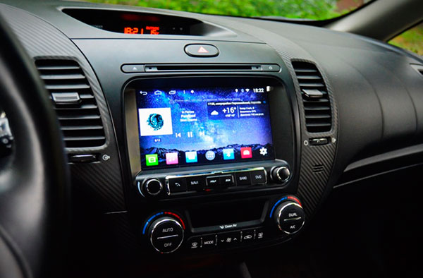 Как подключить заднюю камеру к штатной магнитоле