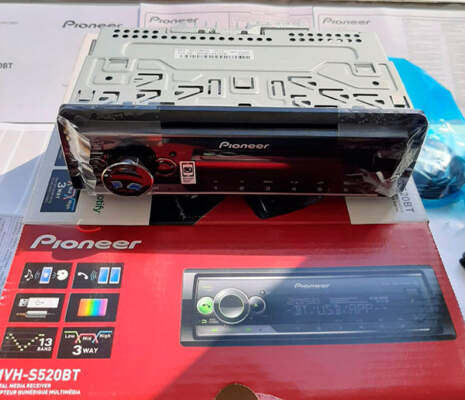 Pioneer MVH S520bt