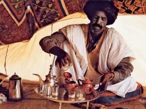 пить кофе по-восточному