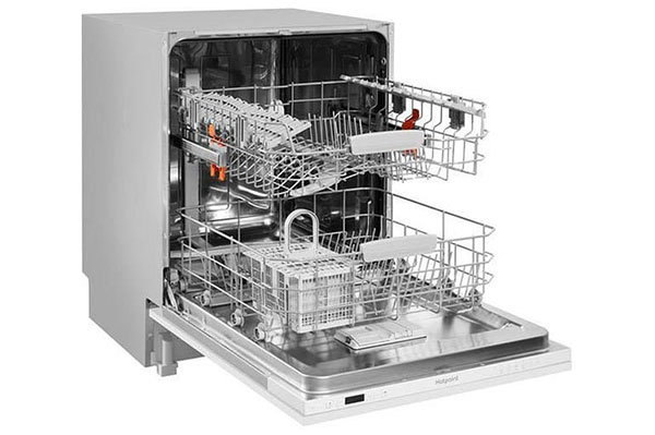 Hotpoint Ariston HIC 3B 26