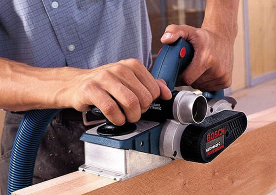 BOSCH GHO 40-82 С Professional