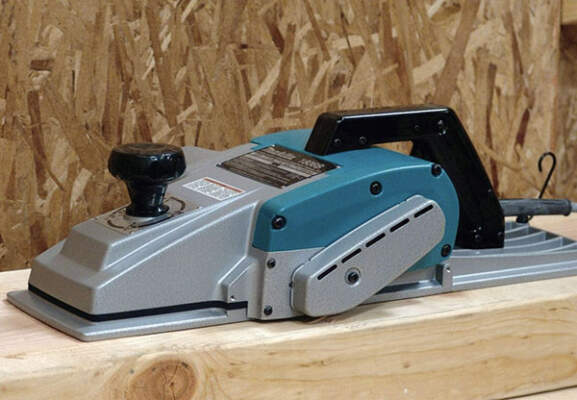 Makita 1806B