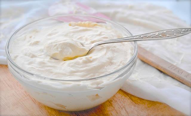 как сделатиь сметану из кефира в домашних условиях