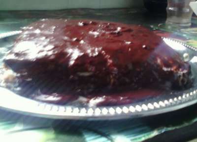 творожный торт на тарелке