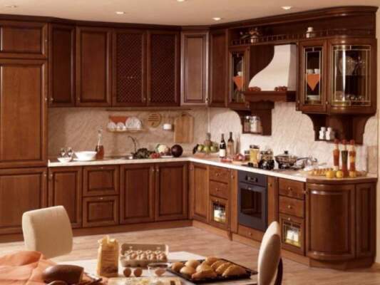 угловая кухня в классическом стиле