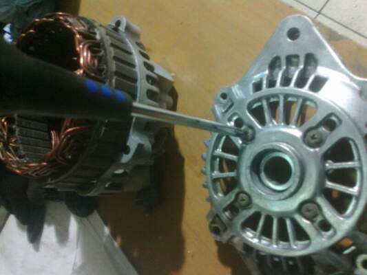 Как проверить генератор автомобиля: методы диагностики и полезные советы