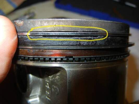 Синий дым из выхлопной трубы: причины, последствия и способы устранения проблемы