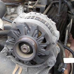 Как определить неисправность генератора: основные признаки и способы диагностики