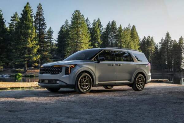 Топ лучших минивэнов 2025 года: рейтинг моделей для семьи и бизнеса