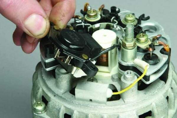 Почему быстро разряжается аккумулятор и что с этим делать: причины и решения