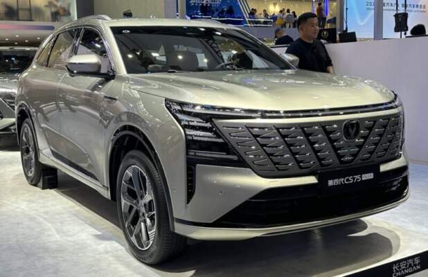 ТОП‑10 лучших китайских кроссоверов в 2025 году