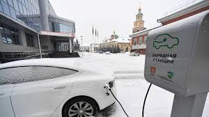 Электромобили: зарядка от бытовой сети и инфраструктура в России