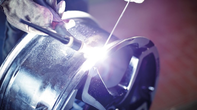 Диски: литые, кованые, штампованные — прочность и ремонт