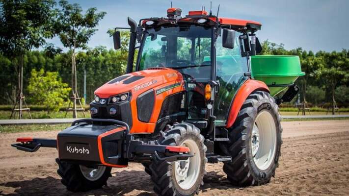 Автономные тракторы: опыт фермеров