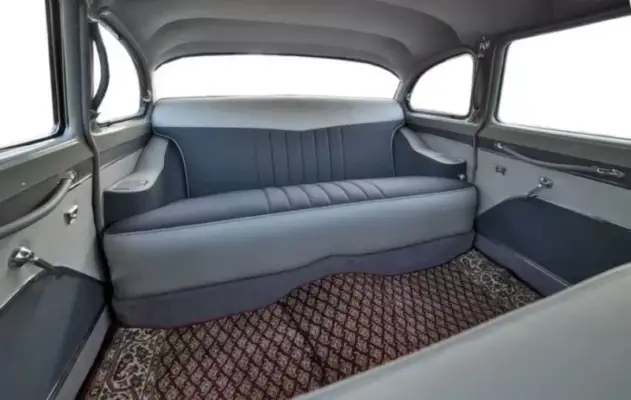 Как восстанавливают раритетные авто