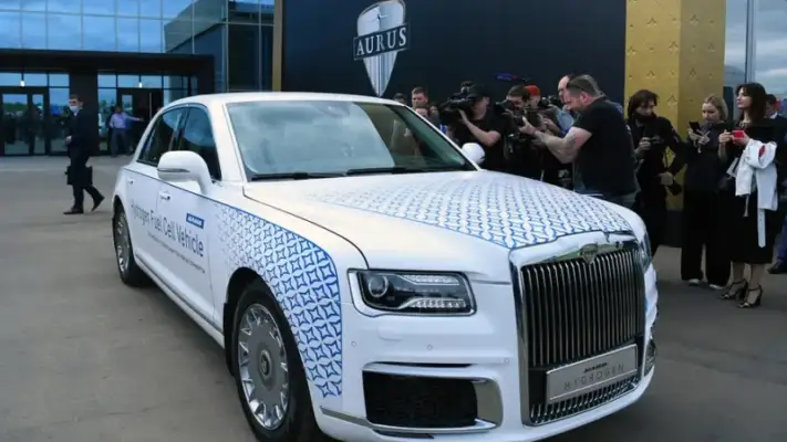 Умные фары с лазерной проекцией: обзор новых систем освещения